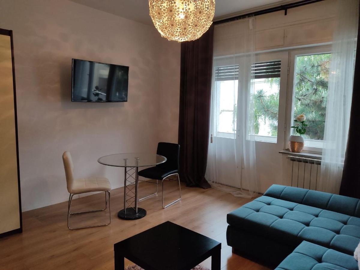 Apartment Vera Zagabria Esterno foto
